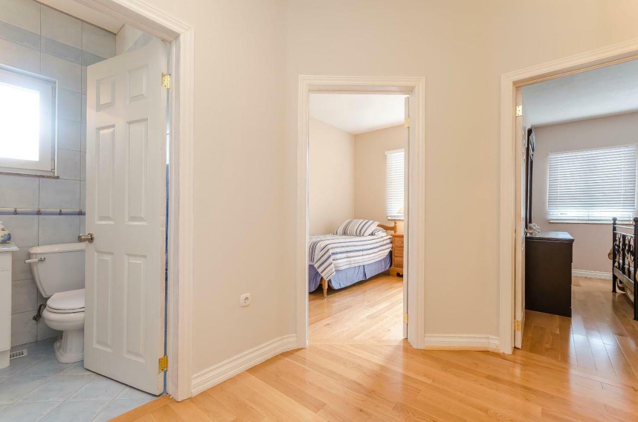 Apartment Canada Dream Vacation Срима Екстер'єр фото